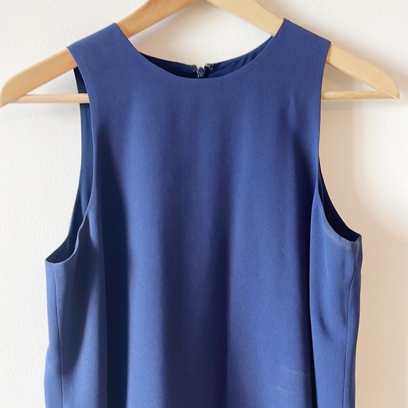 Theory Anastaza Winslow Crepe pleated tiered top in Sea Blue size small $295 - Picture 5 of 13